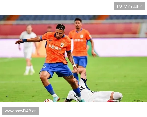 山东泰山中场控场能力不足,节奏失控问题逐步显现 山东泰山中场控场能力不足,节奏失控问题逐步显现