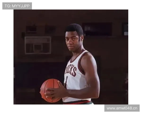 奥斯卡·罗伯特森在持球队伍中提升组织效率体现核心价值